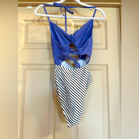 NWT CUPSHE 1 piece-medium - Picture 11 of 11